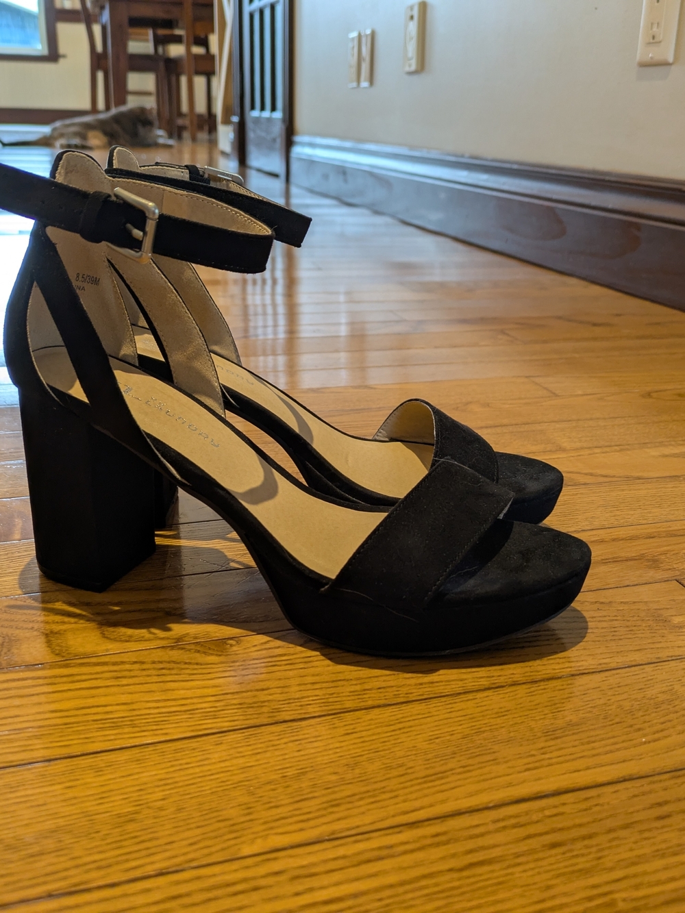 CL laundry Women's Black Suede Block Heel Sandals with Ankle Strap